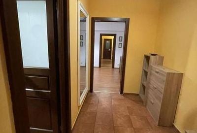 Apartament cu 4 camere în Podu Roș - 2