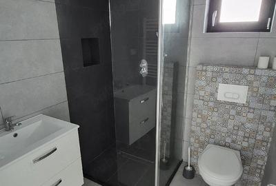 Casă cu Teren 500 Mp în Central