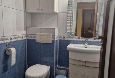 Apartament cu 2 camere decomandat în Titan