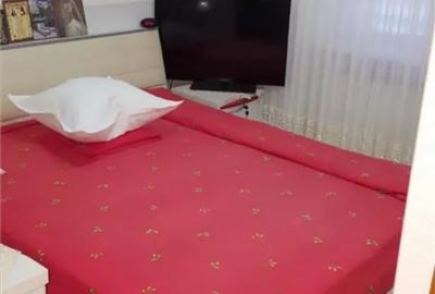 Apartament cu 2 camere decomandat în E3
