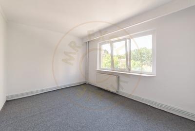 Apartament cu 3 camere semidecomandat în Găvana - 6