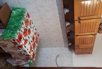 Apartament cu 2 camere decomandat în Olteniței