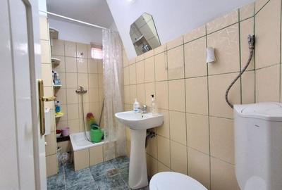 Birou, de 82.120002746582 mp, în Central - 5