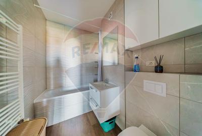Apartament cu 3 camere semidecomandat, mobilat în UTA - 10