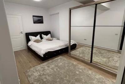 Apartament cu 2 camere decomandat, mobilat în Central