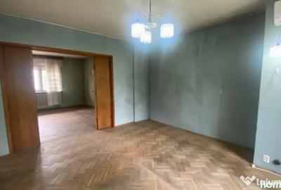 Apartament cu 3 camere decomandat în Domenii