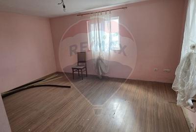 Casă individuală cu 5 camere cu Canalizare în Obor - 7