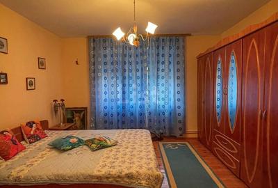 Casă cu 5 camere cu Canalizare în Muncitoresc - 3