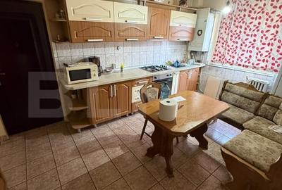 Apartament cu 2 camere semidecomandat, mobilat în Nord