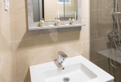 Apartament cu 4 camere în Central - 3