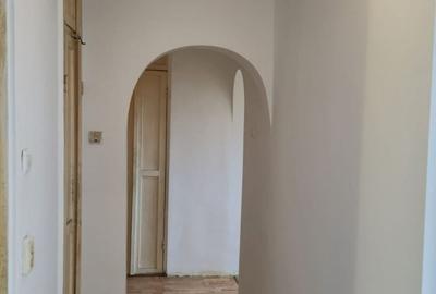 Apartament cu 2 camere decomandat în Militari
