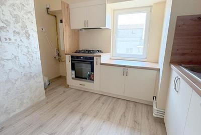 Apartament cu 2 camere decomandat în Mioriței - 1