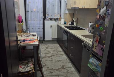 Apartament cu 2 camere decomandat în Galata - 3