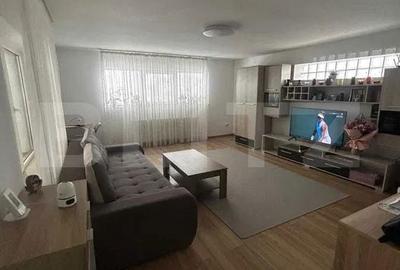 Casă cu 4 camere cu Teren 4472 Mp în Central - 4