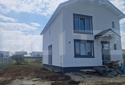 Casă individuală cu 4 camere cu Canalizare în Hărman - 3