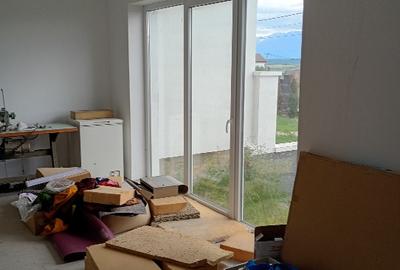 Duplex cu 5 camere cu Teren 200 Mp în Roșia - 1