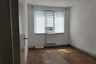 Apartament cu 4 camere decomandat în Central - 7