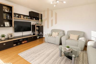 Apartament cu 3 camere decomandat în Traian