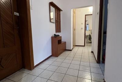 Apartament cu 2 camere decomandat în Central - 2