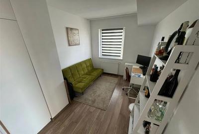 Apartament cu 3 camere decomandat în Tractorul - 12