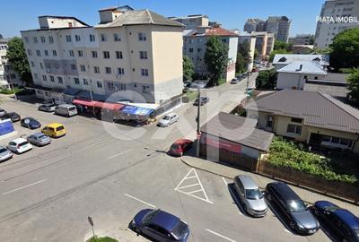 Apartament cu 2 camere decomandat, mobilat în Micro 4 - 8
