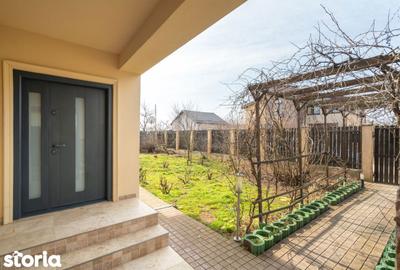 Casă cu 7 camere cu Garaj în Brănești - 6