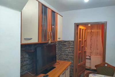 Apartament cu 3 camere decomandat în Central - 3