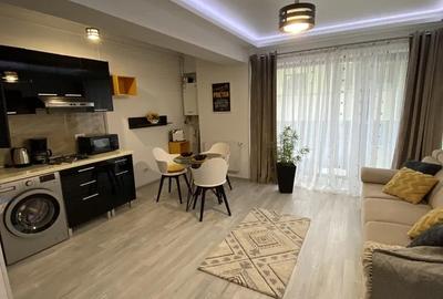 Apartament cu 2 camere, mobilat în Central