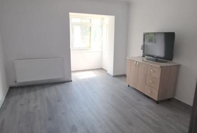 Apartament cu 2 camere nedecomandat în Podu Roș