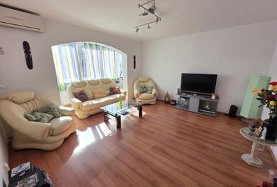 Apartament cu 3 camere decomandat în Aradului - 2