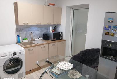 Casă cu 4 camere în Lipovei