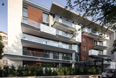 Apartament cu 4 camere în Aviatorilor