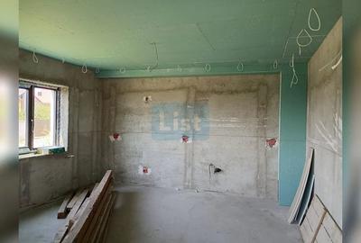 Casă cu Teren 500 Mp în Movileni