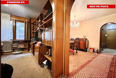 Apartament cu 3 camere semidecomandat, mobilat în Tineretului