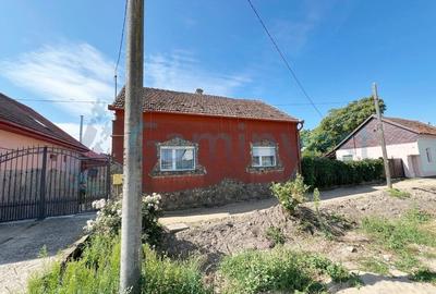Casă individuală cu 3 camere cu Canalizare în Biharia - 1