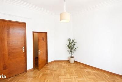 Apartament cu 4 camere decomandat în Universitate - 3