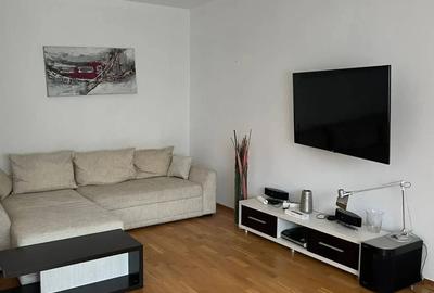 Apartament cu 3 camere decomandat în Băneasa