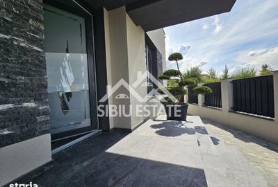 Casă cu 4 camere cu Teren 790 Mp în Central