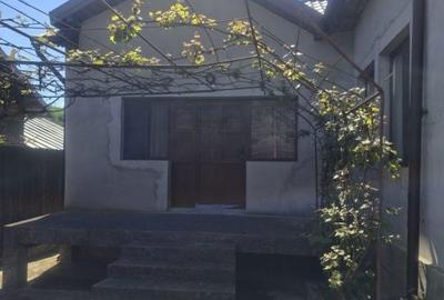 Casă cu 4 camere cu Teren 1000 Mp în Surani - 3
