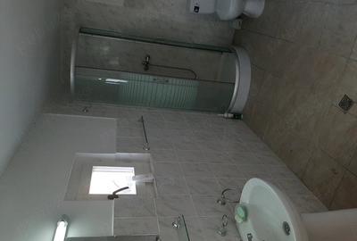 Casă cu 2 camere cu Teren 2000 Mp în Joseni