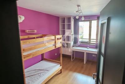 Apartament cu 3 camere decomandat, mobilat în Tractorul - 13