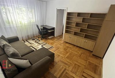 Apartament cu 2 camere semidecomandat în 7 Noiembrie