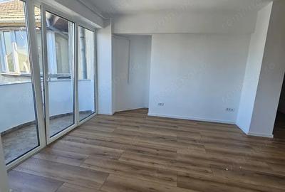 Apartament cu 4 camere decomandat în Dorobanților - 8