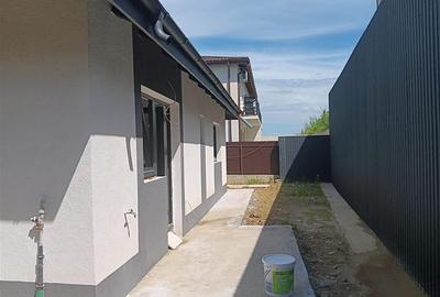 Casă cu 4 camere cu Canalizare în Bârnova - 5