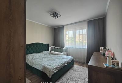 Apartament cu 3 camere decomandat în Apahida