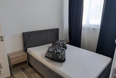 Apartament cu 2 camere decomandat în 22 Decembrie 1989 - 1