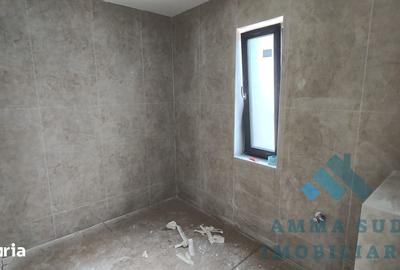 Casă cu 5 camere cu Teren 344 Mp în Central