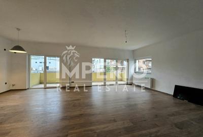 Apartament cu 3 camere semidecomandat, mobilat în Bună Ziua