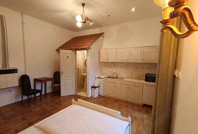 Apartament cu 2 camere decomandat în Central - 1