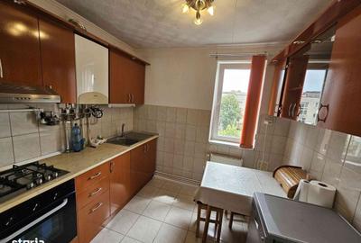 Apartament cu 2 camere în Micro 14